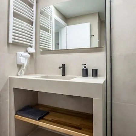 Fsn Lofts 303 /2bed / 5p